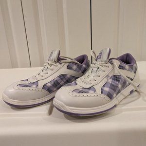 Brunswick Women's Bowling Shoes White & Purple sz 8.5 with Lane shoe Covers